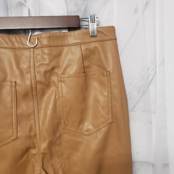 Pretty Little Things Camel Faux Leather Straight Leg Pants Size 10 - Picture 10 of 16